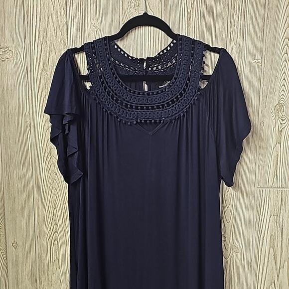Suzanne Betro Crochet Neck Cold Shoulder Navy Maxi Dress Womens Plus Size 2X NEW - Picture 2 of 13